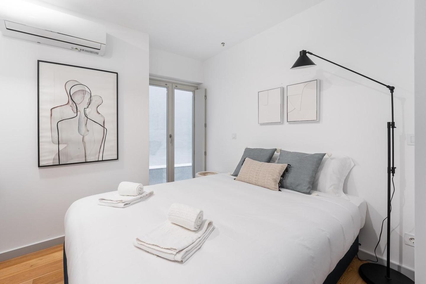 Guestready - Downtown Refuge With Private Parking Lägenhet OOporto Exteriör bild